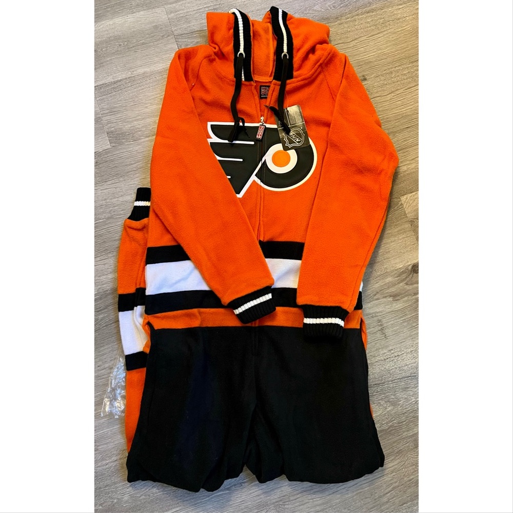 NWT Philadelphia Flyers Onesie by Hockey Sockey | Size Small